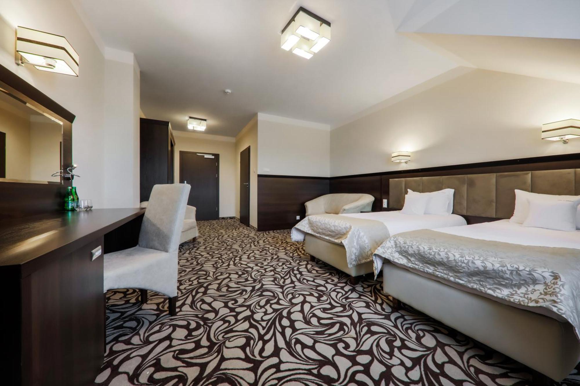 Palac W Konarach Hotel 3*