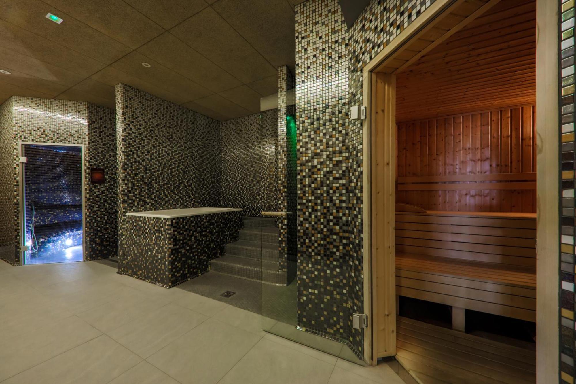 Palac W Konarach Hotel 3*